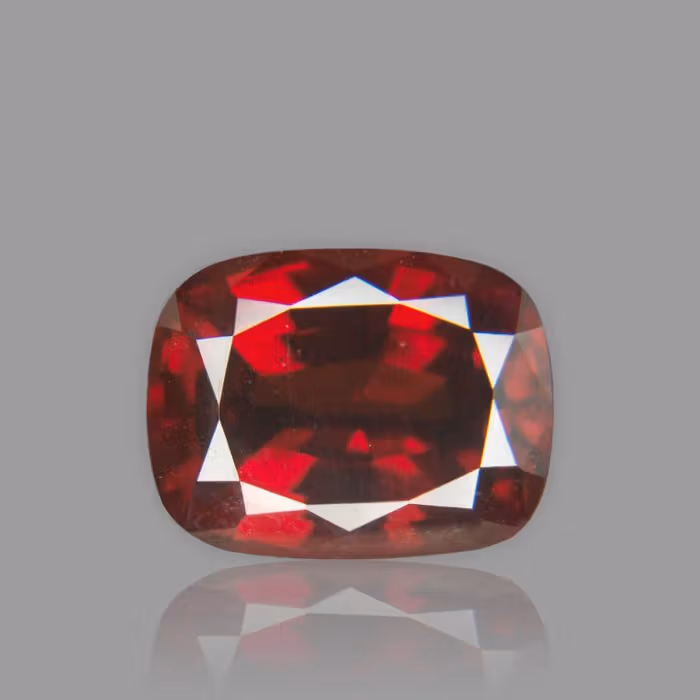 Red Garnet (Almandine-Pyrope) - 8.16 Carat